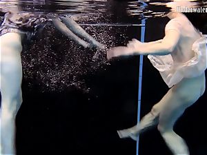 2 dolls swim and get bare jaw-dropping