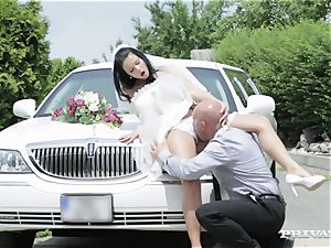 filthy bride takes her chauffeur's chisel before her wedding